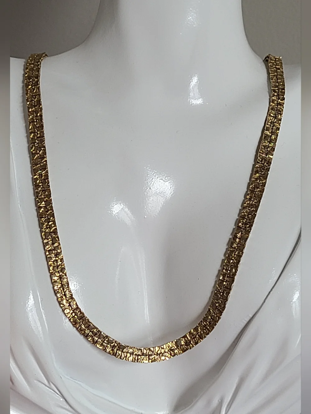 Vintage Retro Luxury Gold Plated Textured Flat 24 Inch Chain Necklace - Picture 4 of 14